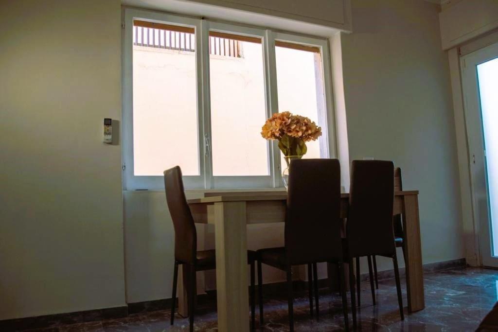 Campania Apartment Pompei Luxury - 150M Dalla Stazione - 5Km Da Pompei Poggiomarino Luaran gambar